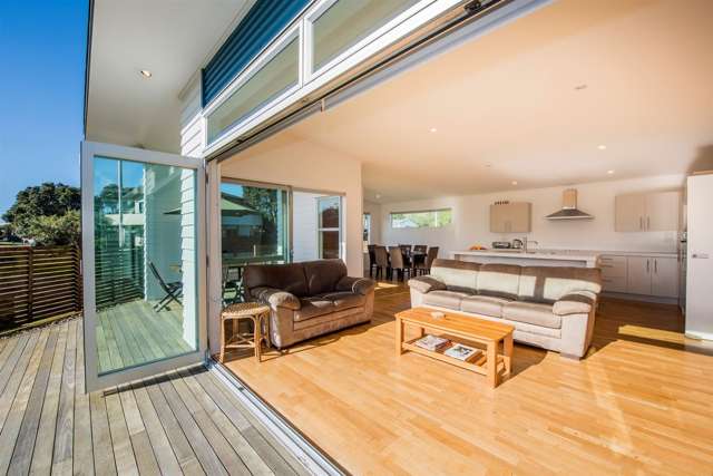 2 Oceanair Drive Pauanui_1