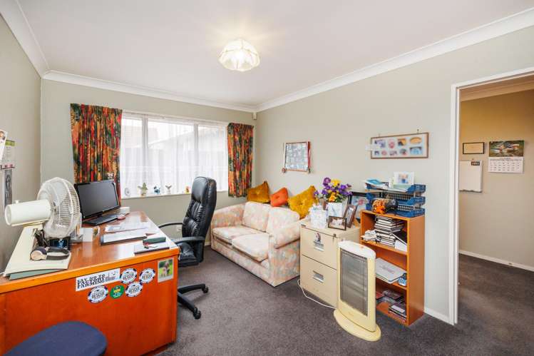 135 Amberley Avenue Highbury_14