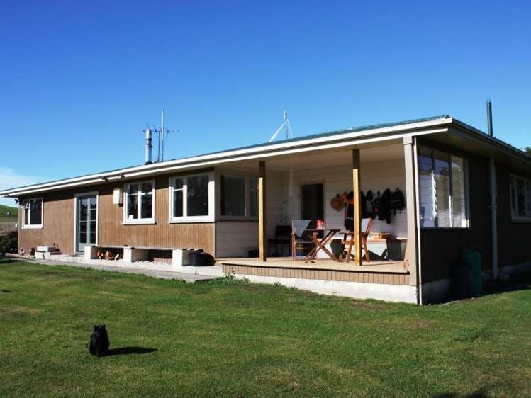 7 Cemetery Road North Clinton and Surrounds_18