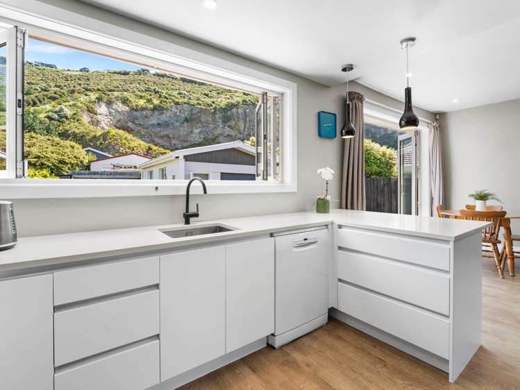 8 Whitfield Street Sumner_3