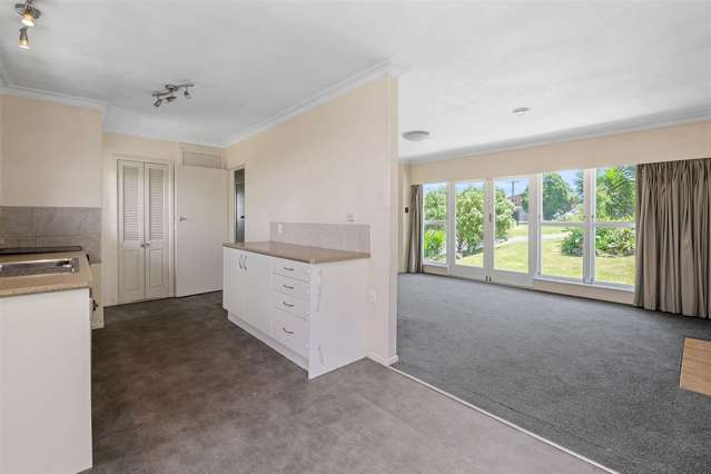 8 Cooneys Drive Matua_3