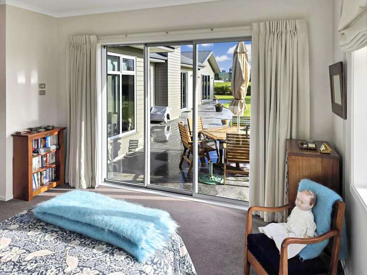 305 Parsons Road Weston_8