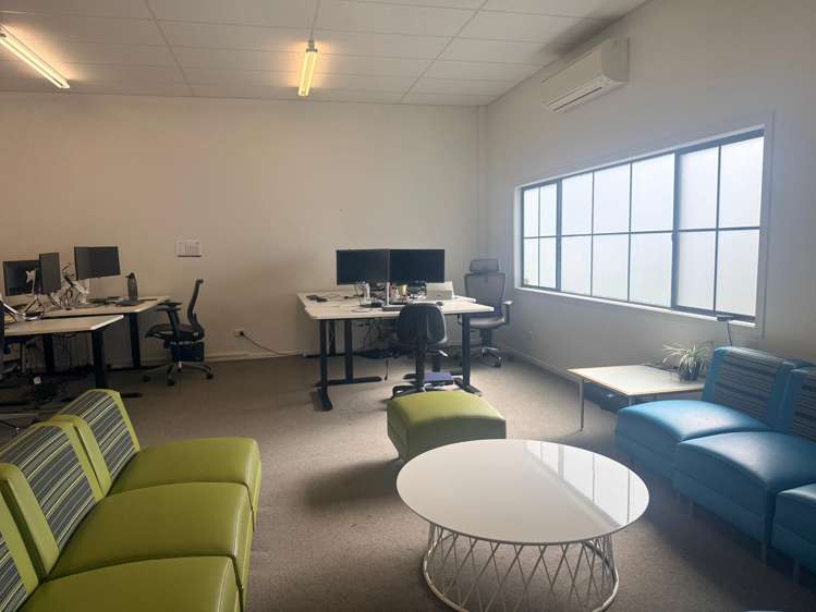 8B Railside Place Dinsdale_4