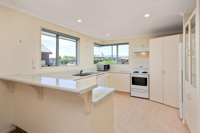 3/114 Charles Street Blenheim Central_3