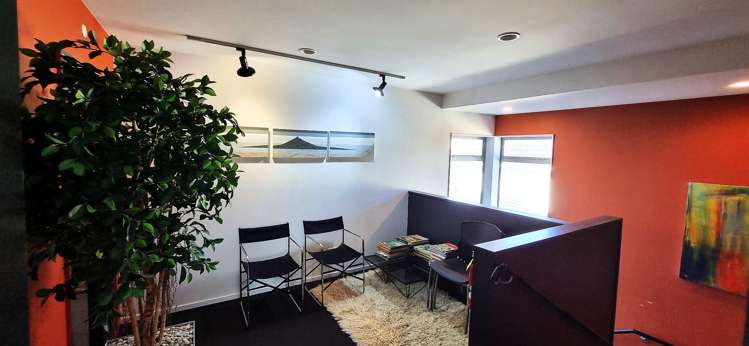 118 Lincoln Road Henderson_6