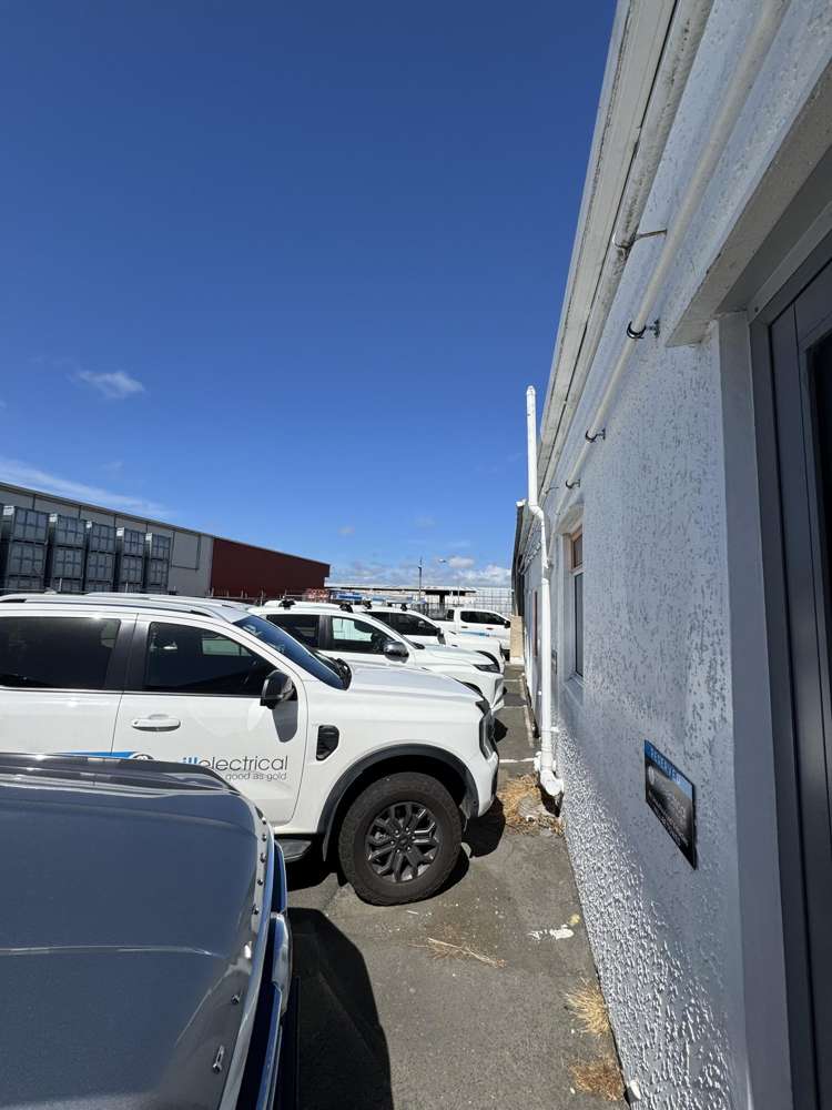 405-407 King Street North Hastings_14