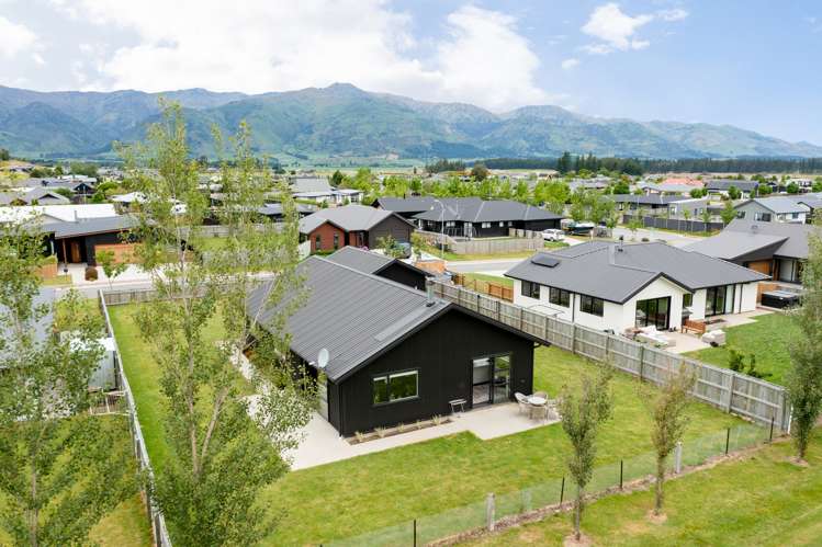 5 Edna Lane Lake Hawea_12