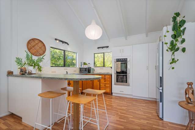 32 Captain Cook Road Cooks Beach_4