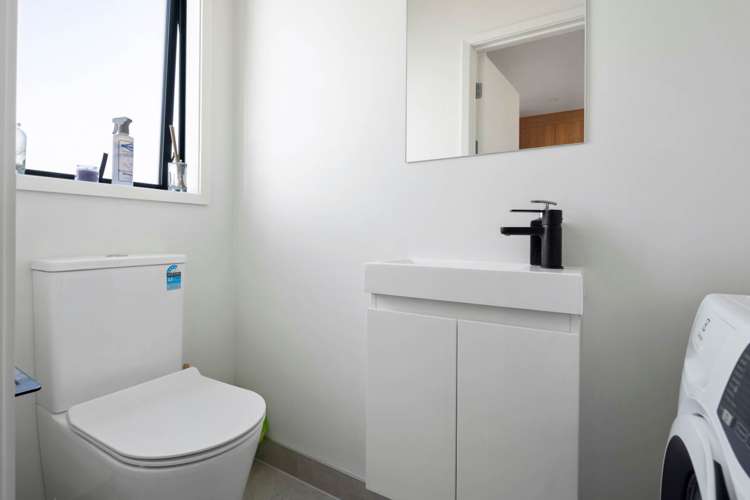 4/128 Onewa Road Northcote_17