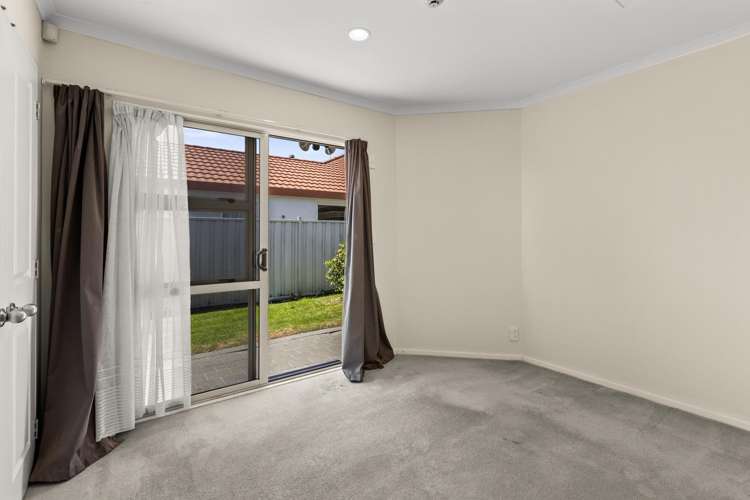 73 Kensington Drive Taradale_9