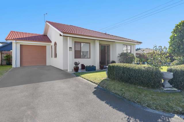 1/8 Cheyne Road (Cotswold Court) Pyes Pa_3
