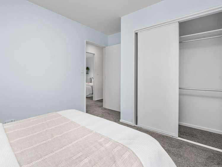 5 Gallop Lane Yaldhurst_17