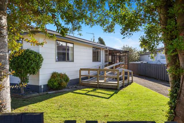 Charming Family Home with Pool !
