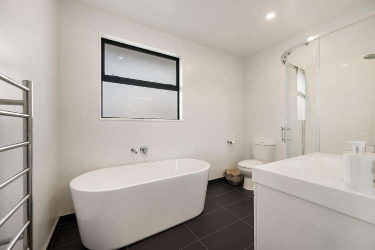 71 Infinity Drive Wanaka_23