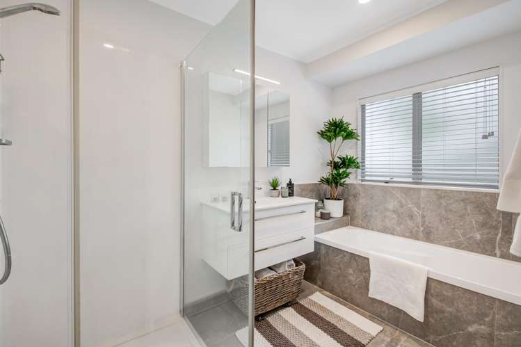 12 Godwin Court Unsworth Heights_14