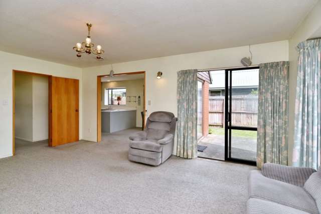 1/49A Regency Crescent Redwood_1