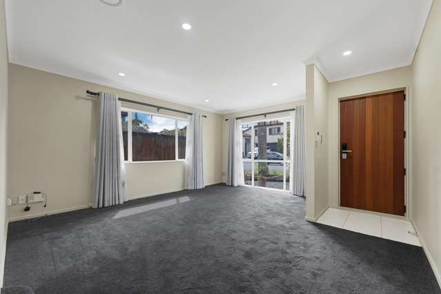 20 Bridgefield Crescent Flat Bush_2