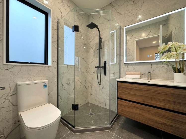 12 Purua Street Wainui_8