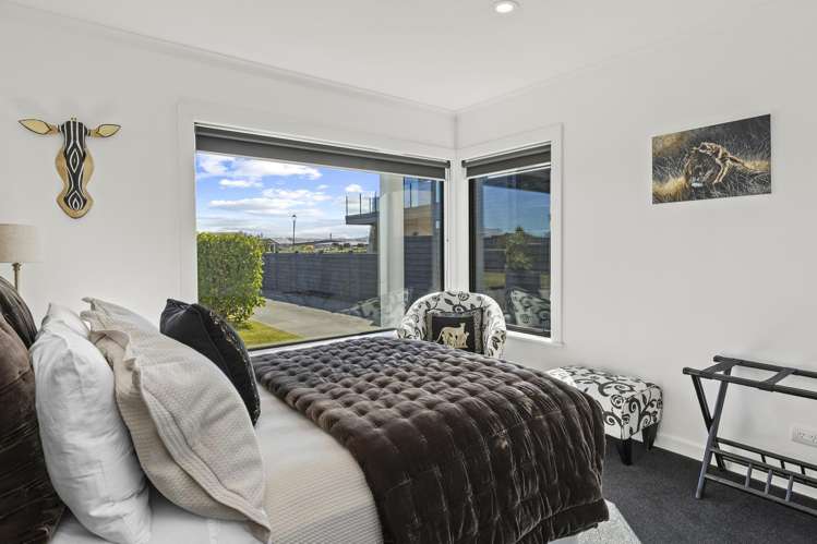 20 Pukenamu Road Rainbow Point_32