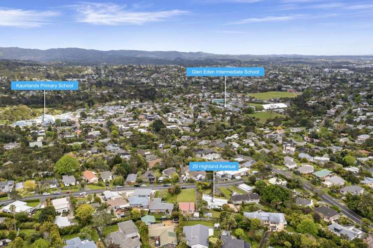29 Highland Avenue Titirangi_25