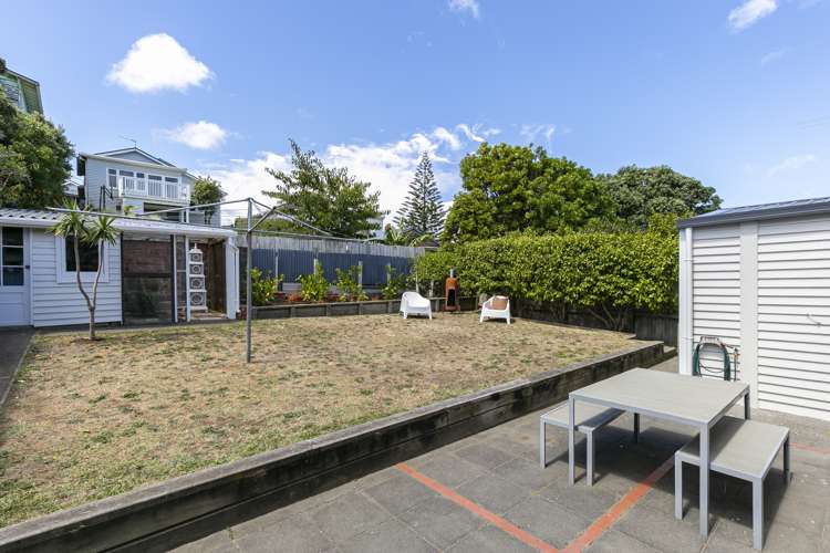 175 Coutts Street Rongotai_17