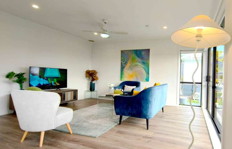 7 Cobham Crescent Kelston_14