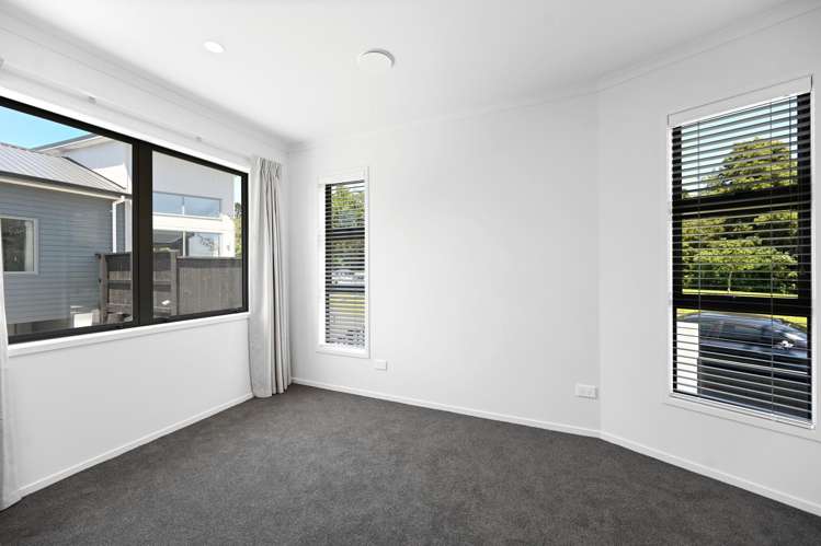 1/6 Ruakiwi Road Hamilton Lake_7
