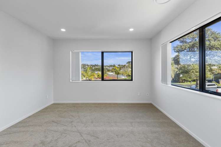  1/40 John Downs Drive Browns Bay_9