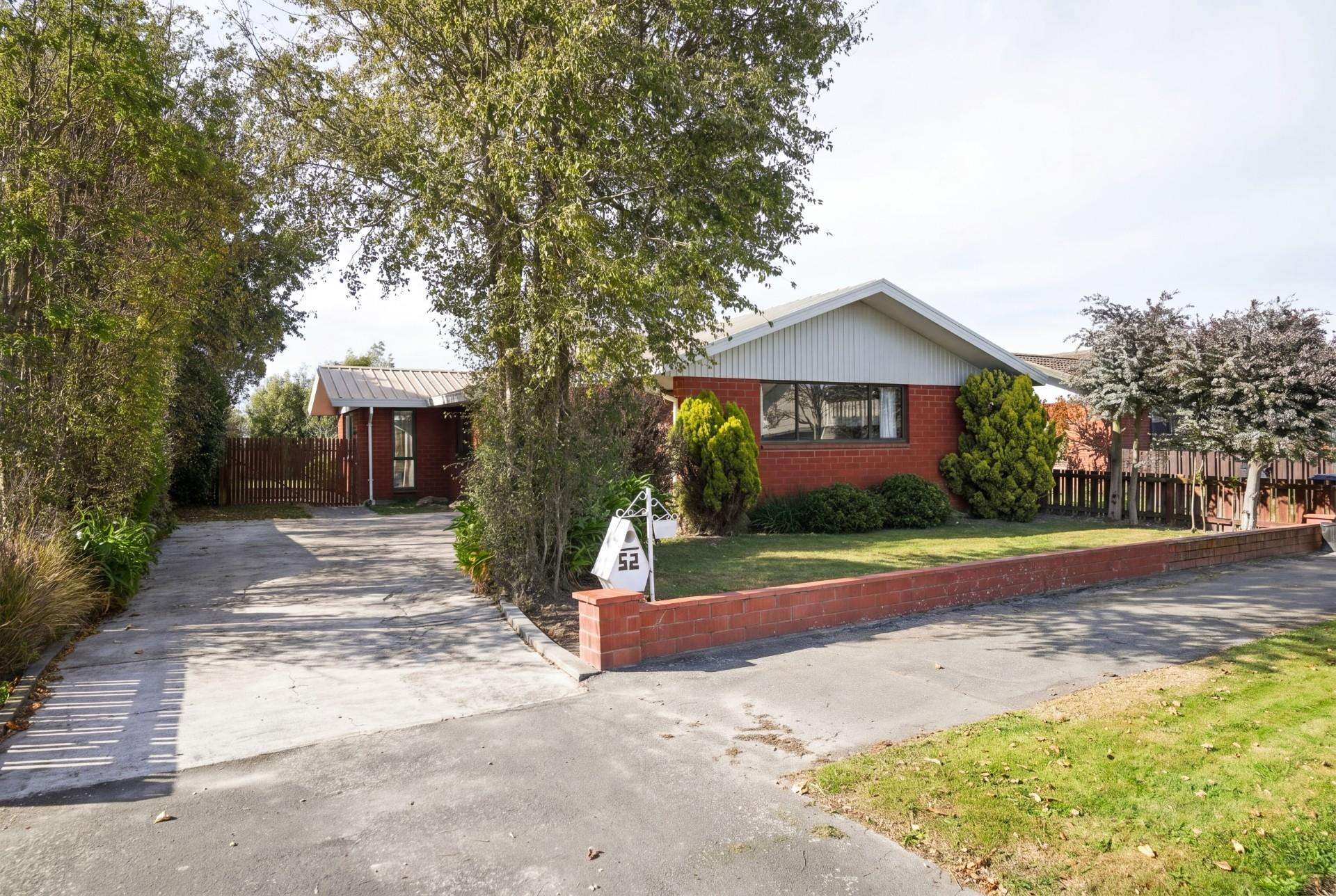 52 Dunbarton Street Redwood_0