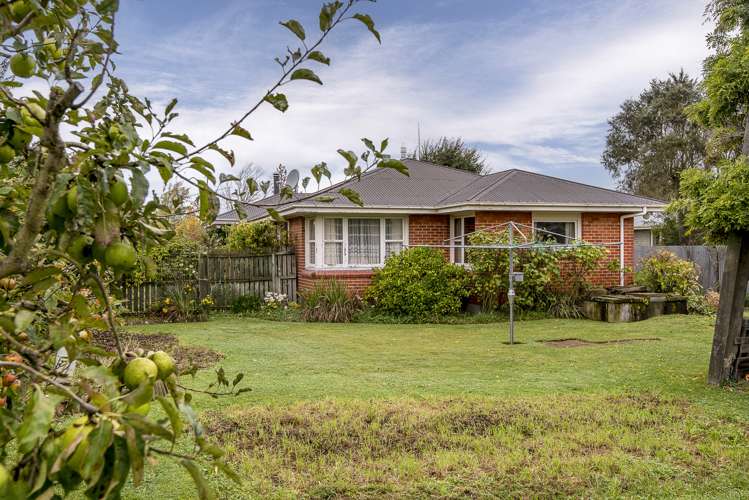 3 Longden Street Darfield_16