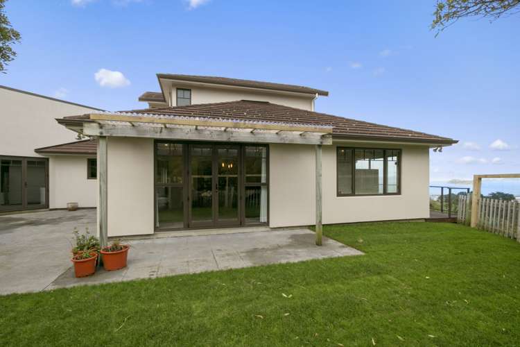 49 Dowse Drive Maungaraki_17