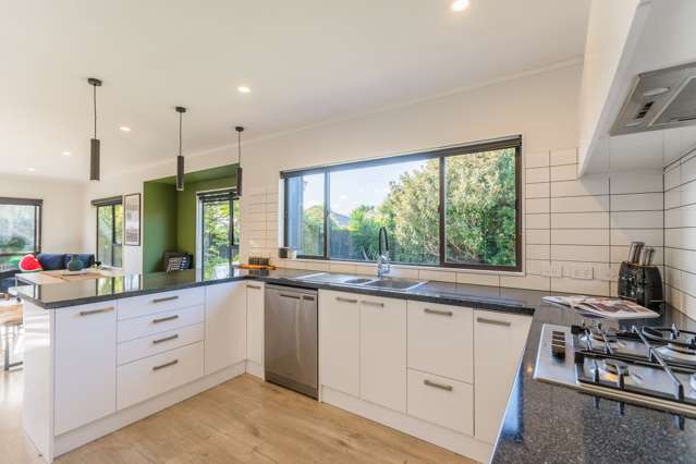 75 Mazengarb Road Paraparaumu Beach_4