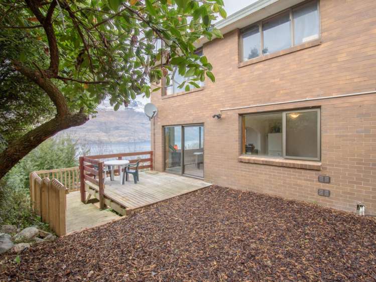 73a Wynyard Crescent Fernhill/Sunshine Bay_7