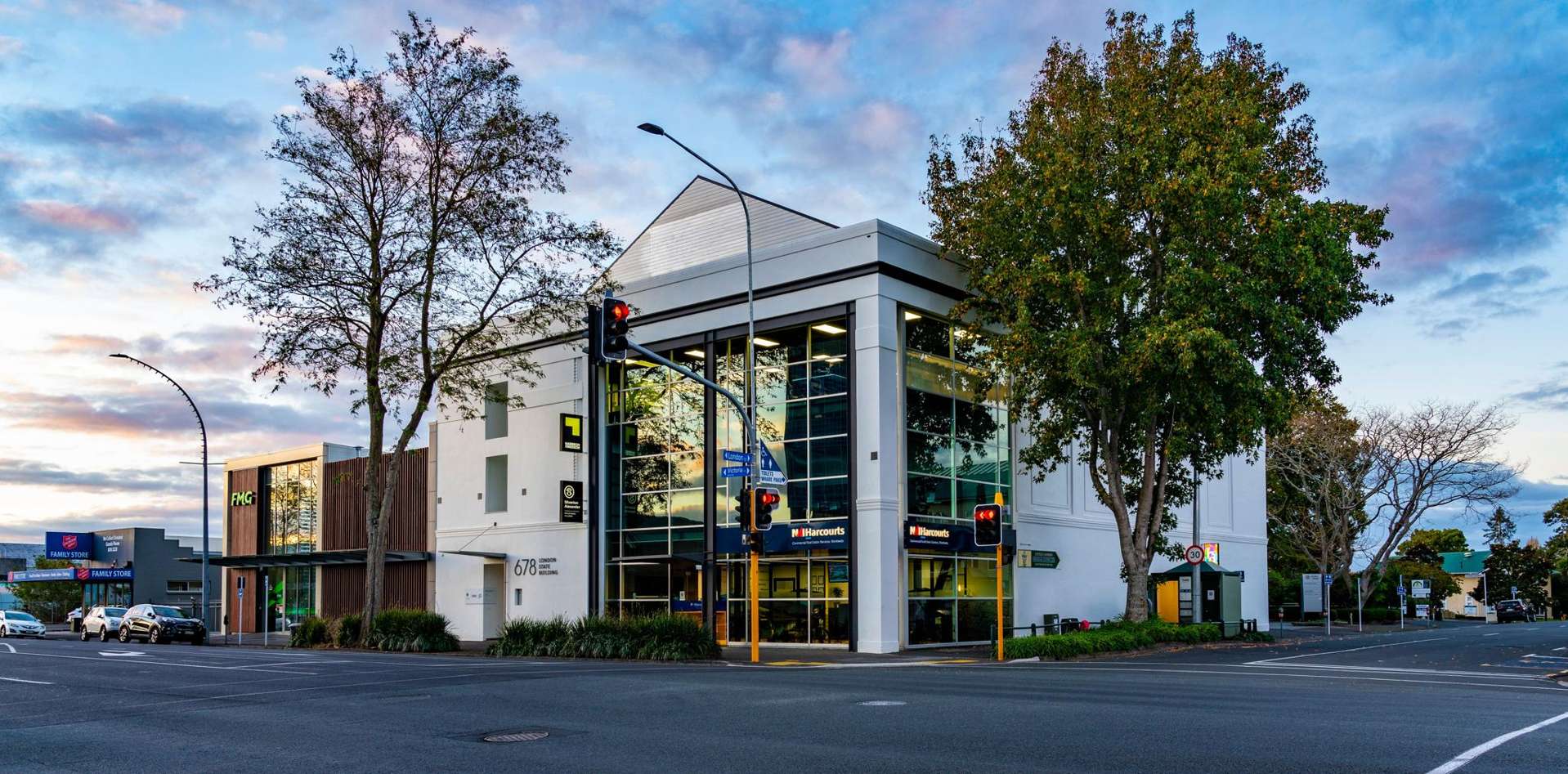 678 Victoria Street Hamilton Central_0