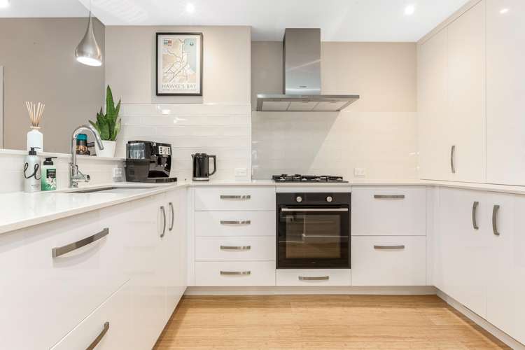 6e/42 Molesworth Street Thorndon_2