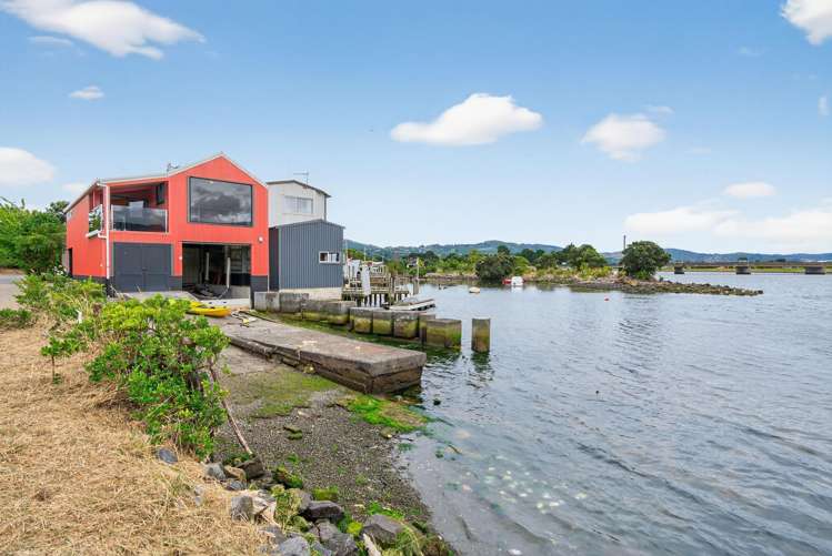 Boat Shed/19 Hikoikoi Reserve, Marine Parade Petone_8