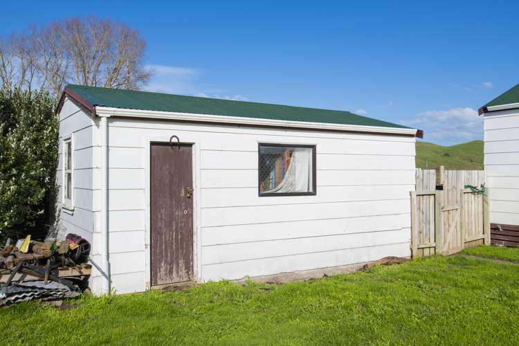 43 Main Road Tolaga Bay_16