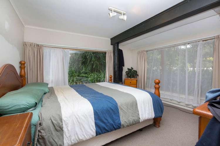 8 Sunkist Bay Road Beachlands_15
