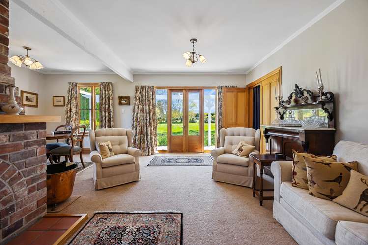 12 Davis Road Cust_18
