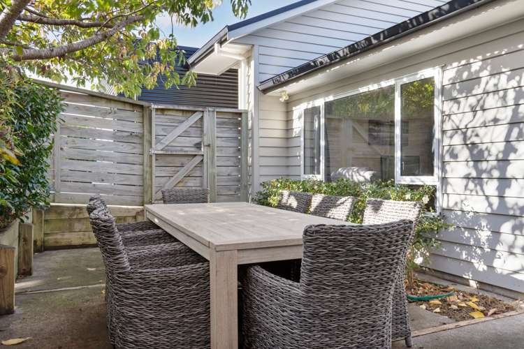 42d James Cook Drive Whitby_3