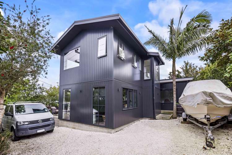 139 Vipond Road Stanmore Bay_29