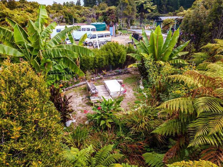 102 & 104 South Terrace Karamea_10