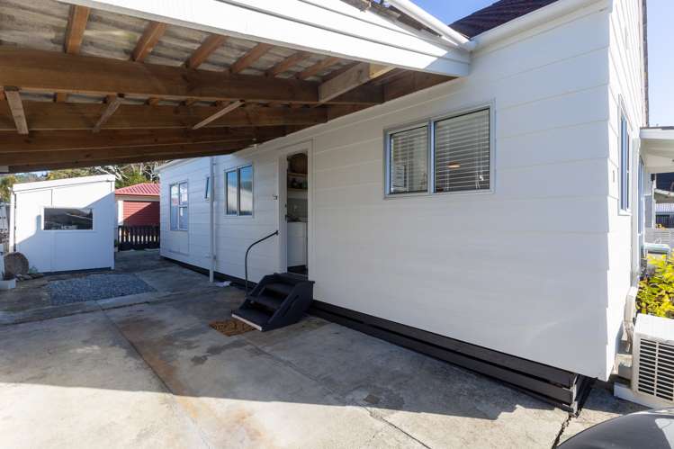 14 Emano Street Toi Toi_17