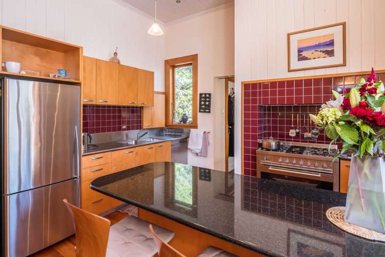 83 Marine Parade Seatoun_7