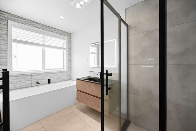 57 Trewern Avenue Chartwell_14