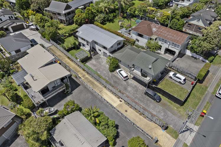 2/91 Deep Creek Road Waiake_29