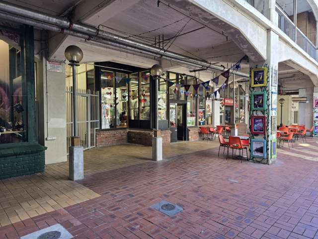 Vibrant Cuba Mall - $189,000 + (GST if any)