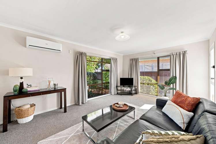 1/126 Lake Terrace Road Burwood_6
