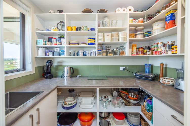 222 Meadway Road Ngahinapouri_12