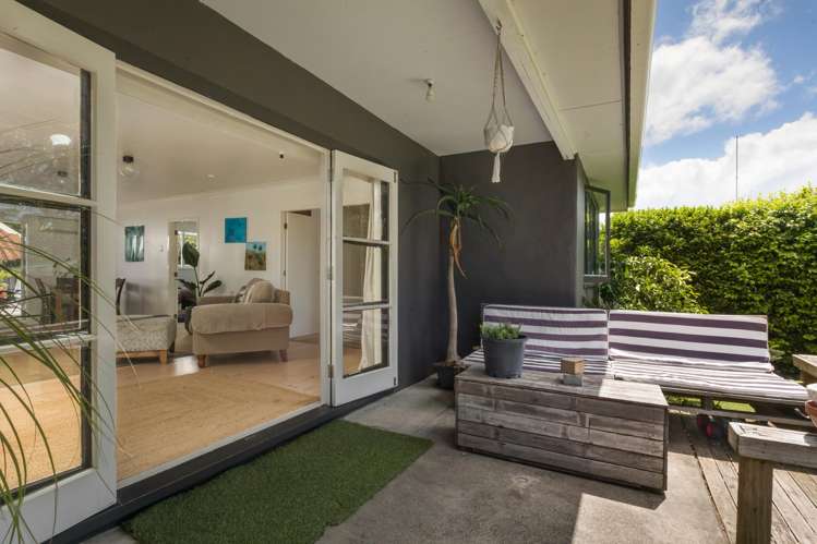 11 Roretana Drive Athenree_16